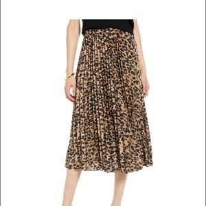 Halogen leopard print pleated midi skirt. Size large